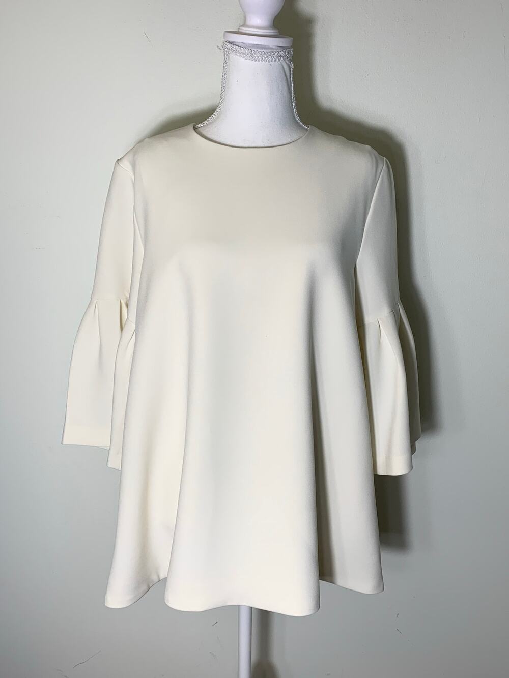 Edit White Bell Sleeve Top Sz L
